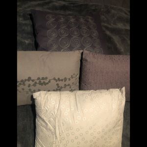 Set of 4 Calvin Klein pillows